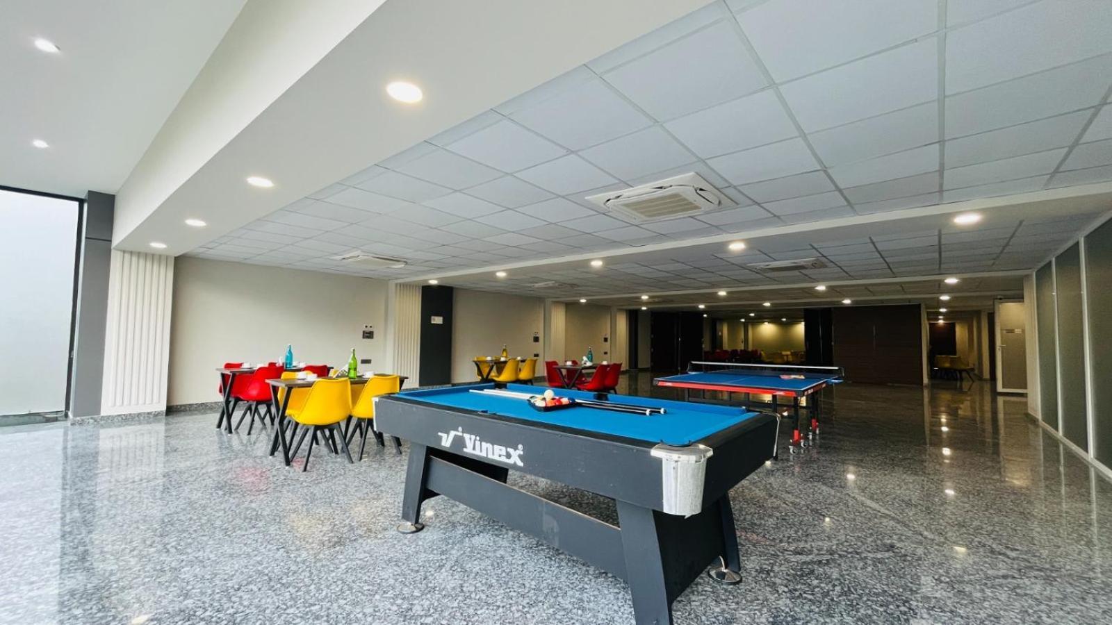 Zen Suites Gurgaon - Luxe Stays Collection Eksteriør billede
